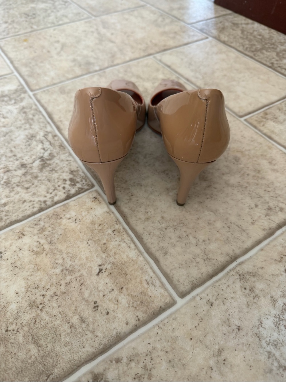 Via Spiga Nude Genuine Leather Peep Toe Heels | Classic Pumps | Size 6.5 - Picture 3 of 7